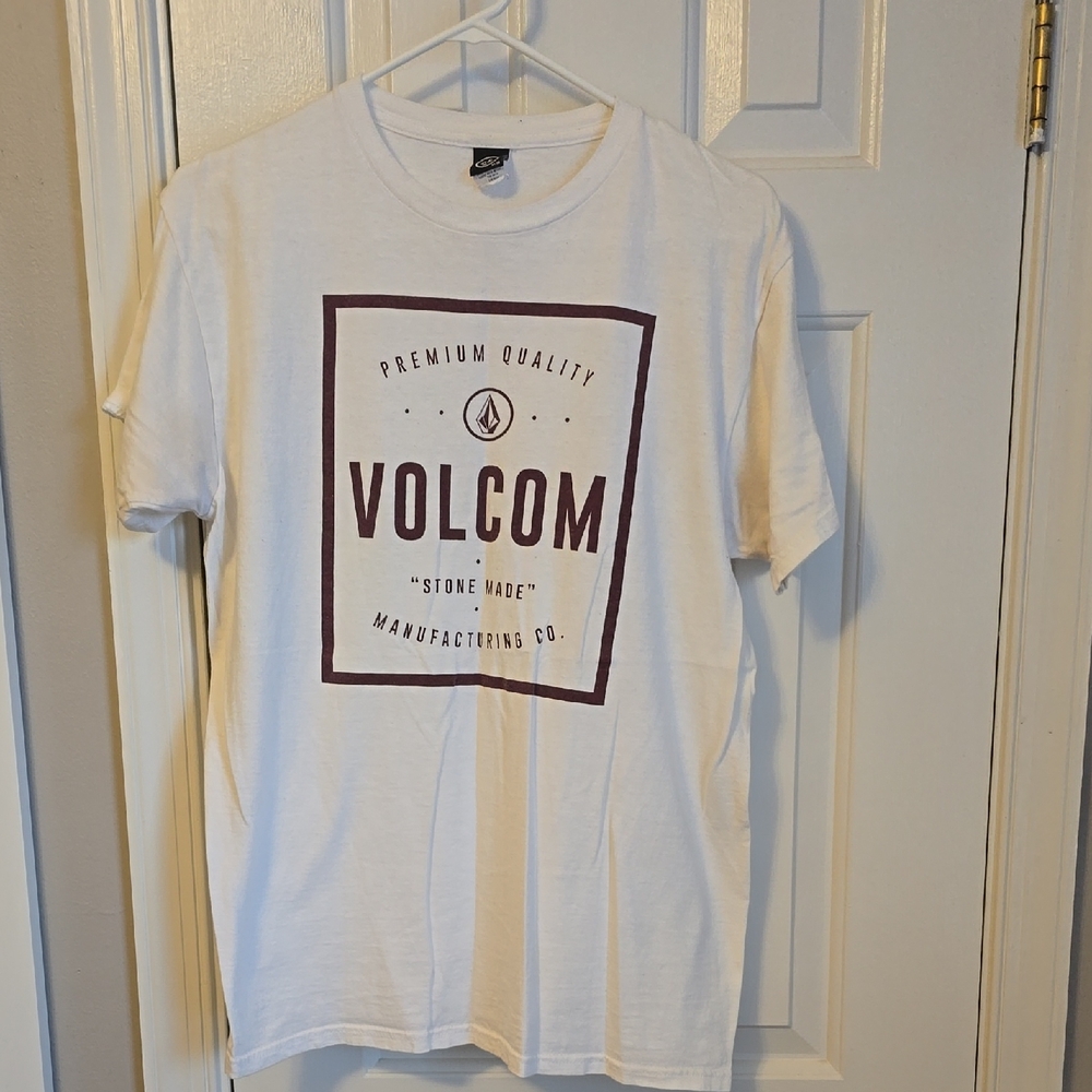 Volcom White and Maroon Graphic Tee